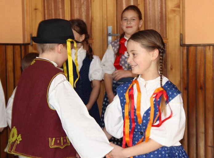 Tichov2015